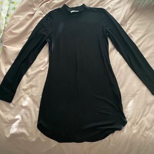 Long sleeve black tshirt dress